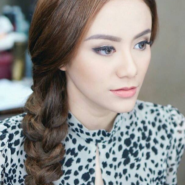 Sulam Wajah BB Glow Artis dan Presenter "Dylan Sahara" di Green Palm 4 mei 2017