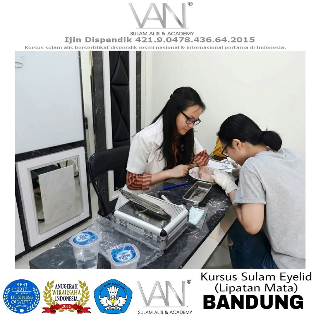 Kursus Sulam Eyelid (Lipatan Mata) di Bandung 9 Juni 2017
