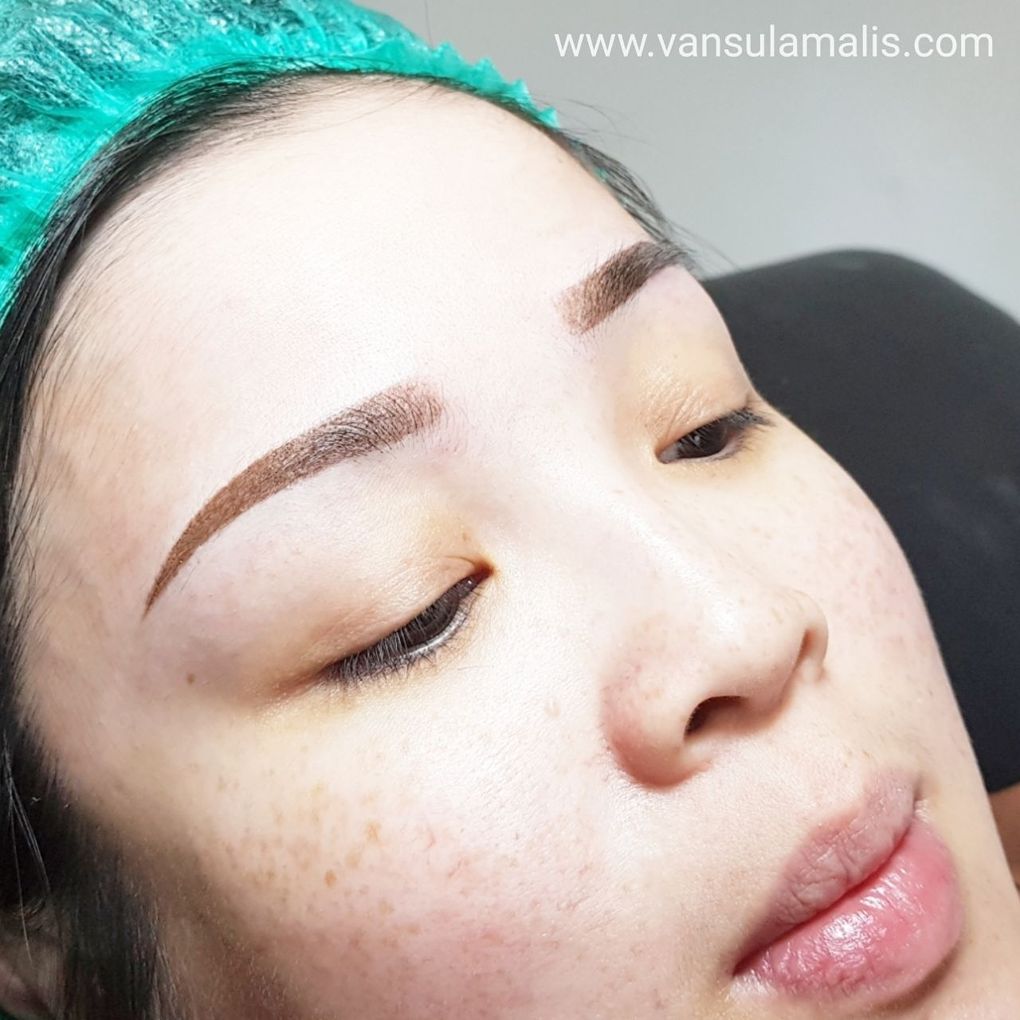 Misty Powder Eyebrow