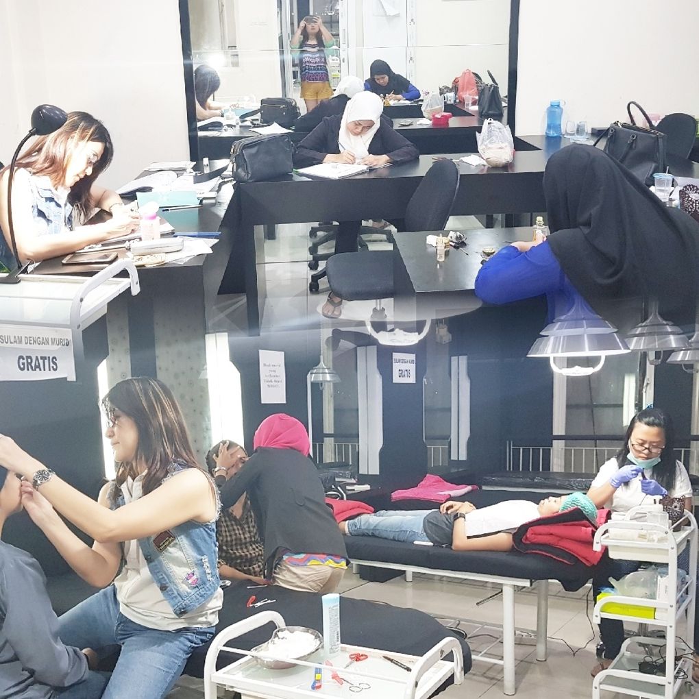 Murid Praktek di Surabaya Timur