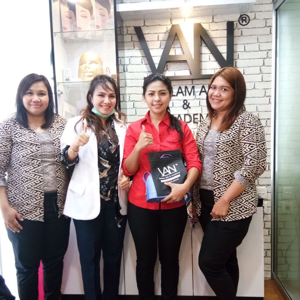 BB Glow Artis Weni Panca di Bekasi